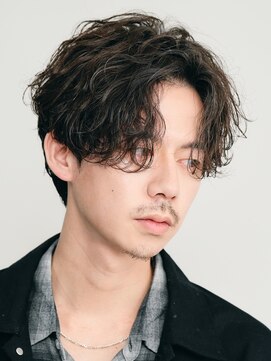 レタッチバイフィフス(RETOUCH by fifth) 原宿メンズパーマルーズパーマシャドウパーマセンターパート緩め