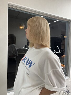 ダイアモンドリリー(Diamond Lily) ベージュ