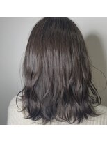 エトランジェ(Etrange)&nbsp;大人可愛いナチュラルアッシュベージュカラー