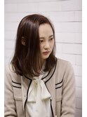ピンクブラウンカラー《安田 汐里》