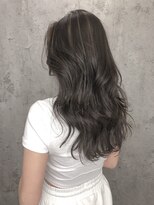 ルーツアイリー 心斎橋(ROOTS IRIE)&nbsp;10代20代30代◎毛先カール×暗髪アッシュ＠ハイライトグレー