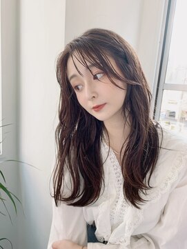 エレン 池袋(ElEn.) 似合わせ小顔カット×くびれ韓国ヘア　髪質改善　センターパート