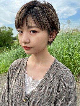 エン(en) ショートコンパクトショートデザインカラーグレージュ