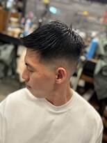 フォーコーナーズカットショップスリーセント 栄(FourCornersCutShop 3/cent)&nbsp;フェードショート