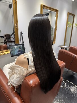 シアー 大阪梅田(SHEER.) 髪質改善×縮毛矯正×酸性ストレート【大阪梅田,中崎町美容室】