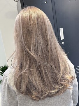 ラック 表参道(LUCK) ゆる巻きロング/ふんわりミディアム/ミルクティーベージュ