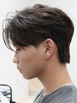 カルム(kalm) メンズセンターパートウルフセンターパートニュアンスパーマ襟足
