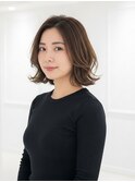 前髪なし外はねボブ