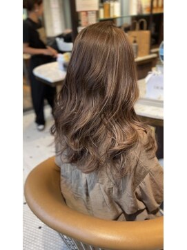 リバレッジ 広尾(Leverage) 大人ハイライトアッシュベージュ【広尾/恵比寿】担当：柴崎