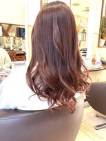 コアフィールフィス(COIFFURE fils)&nbsp;【見附　今町】M3Dカラー　ピンクレッド　ゆる巻き