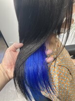 ウォルト(WALT)&nbsp;【派手髪】インナーカラー　ブルー