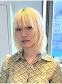 新宿ハイトーンカラーショートボブ顔周りレイヤーボブレイヤー