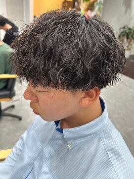 フゥ 宇都宮(FeU) 波巻きパーマメンズパーマメンズヘアツーブロックツイストパーマ