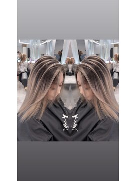 キング 梅田(K!ng) 縮毛矯正髪質改善ハイライトレイヤーカット梅田美容室エクステ