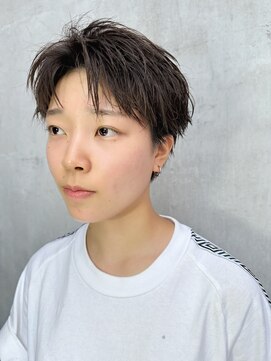 オグジュアリー 表参道(aux.) ツイストスパイラルパーマツーブロックマッシュメンズマッシュ