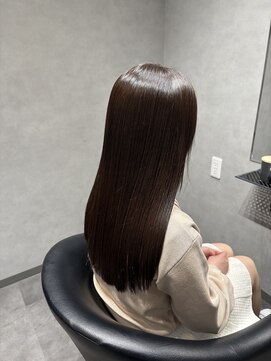 アクロマティック(Achromatic) オリーブブラウン