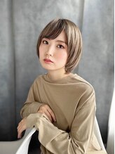 ヘアーアンドスマイル バル(hair&smile Baru)&nbsp;艶感ベージュのふんわりショートスタイル
