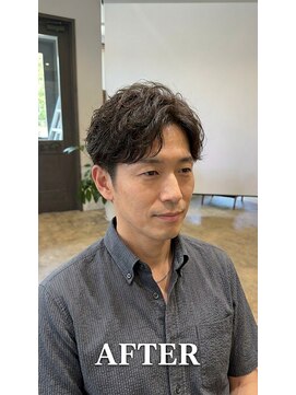 ジェットブラックキューサンロク(JET BLACK 936) ビジネスフェザーパーマ