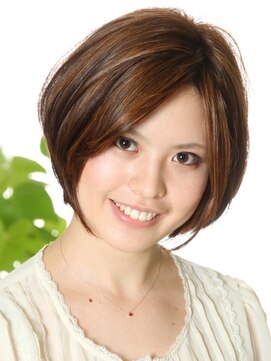 ビスコンティ(VISCONTI) 前下がりのナチュラルボブ