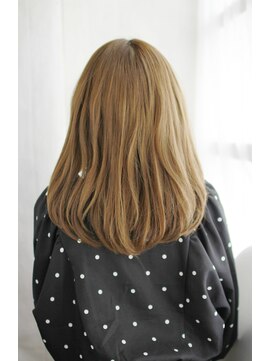 シュシュット(chouchoute) 吉祥寺斜めバングフェザーロングボルドークラシカルワンレン/077