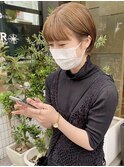 ミニボブ×ベージュカラー