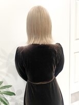 ミラ 新宿(MILA)&nbsp;ホワイトブロンド/ミルクティーベージュ/ぷつっとボブ