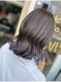 透明感ハイライト　モテ髪　セクションカラー　外はねボブ