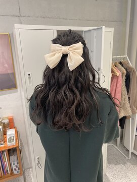 ローウェ 渋谷(Louwe) 冬にぴったりなハーフアップアレンジ♪《misaki》