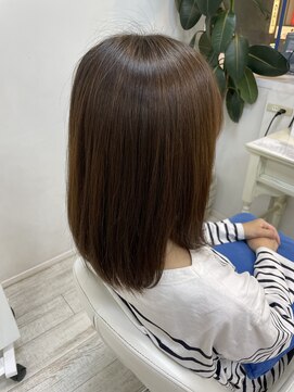 アルターシェリー(aL-ter che'rie) ベージュカラー[黒髪/グレーベージュ/レイヤーロング]