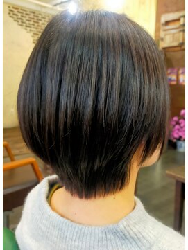 ビューティアンドスパ ガガ(GAGA) ショートカット