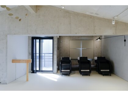シックス(SIX)の写真