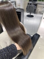 髪質改善パールプラチナ　艶髪　明るめオリーブベージュ　銀座