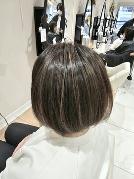 アッシュ 二俣川南口店(Ash) *30代40代50代コントラストハイライト/白髪ぼかし