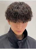 マッシュパーマ波巻きスパイラルショート黒髪ツーブロック