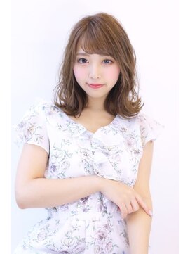 オーロ(ORO) くびれボブでフェミニンな大人スタイルに簡単チェンジ