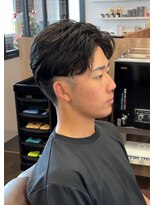 バタクラン(BATACLAN)&nbsp;センターパート/メンズ/メンズカット/バーバー/眉毛/顔剃り