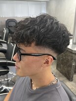 ニコ トウキョウ ロジック(nico TOKYO Logic)&nbsp;スペインカール/スキンフェード/フェードカット/メンズ