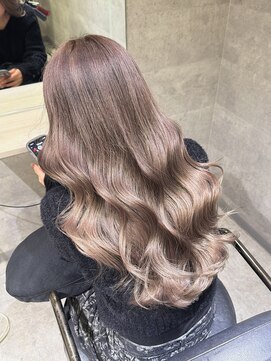 アンダーバーホワイト 天王寺阿倍野店(_WHITE) 大人 レイヤー 艶髪 グレージュ