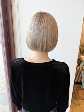 12/3【髪質改善ブリーチ】ボブ×ホワイトベージュ【千代田彩夏】