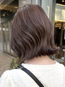 ノード(NODE) 栄大人女子レイヤーボブ小顔補正