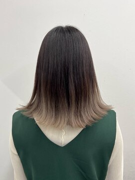 シエスタ バイ アンブルリュクス(siesta by amble luxe) ホワイトベージュグラデーション