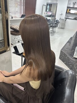 ザ アクネ 岡崎竜美丘店(THE ACNE) ブラウンベージュ_ワンカラー