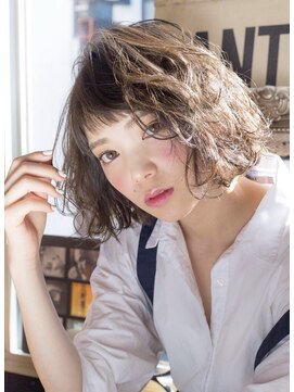 ロンド 銀座(Lond) 【Lond】  ベージュカラー♪ゆるふわミニボブ