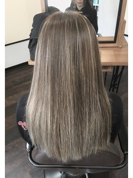 リピュア(Re:PURe) **ホワイト系ホワイトベージュハイライト**