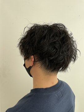 レオ 幸手(Leo) 20代30代メンズスパイラルパーマワイルドオシャレ感アッシュ