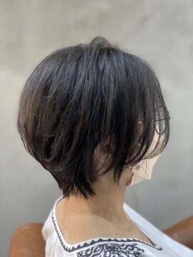 ジル(JiL) 軽めショートボブ