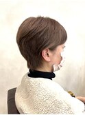 白髪ぼかし/耳かけ/ショート/ショート女子