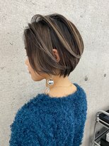 イキ 表参道(iki omotesando)&nbsp;モード/無造作ウェーブ/大人ガーリー[表参道駅]