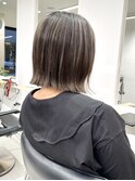 【ハイライト】切りっぱなしボブ_外ハネボブ_白髪ぼかし