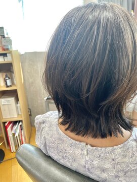 カームバイリコ 学芸大学(calm by liko) 斜めバング/グレージュカラー/デザインカラー/学芸大学